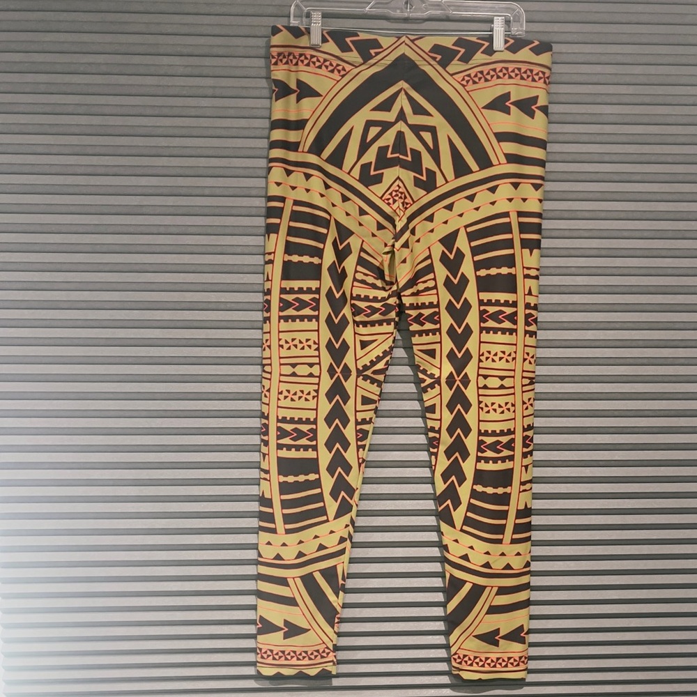 Polynesian Tattoo Leggings